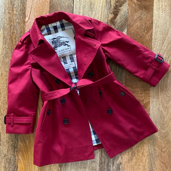 Burberry Red Mini Wiltshire Trenchcoat size 2 - Picture 14 of 16
